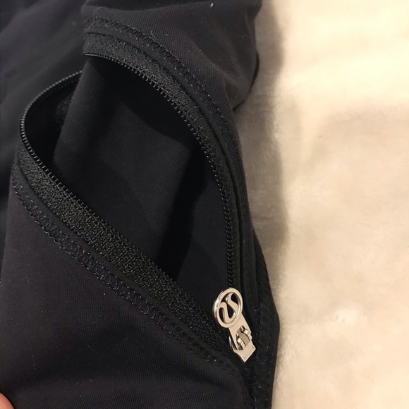 Lululemon pleated ankle pant with reflectors - Picture 6 of 14